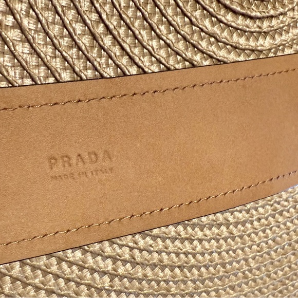 Prada Black and Tan Leather Belt - Picture 2 of 7